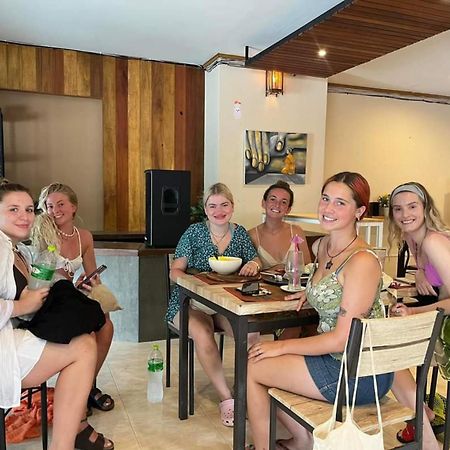 Alpha Hostel Cafe&Bar Ban Khlong Yai Eksteriør bilde